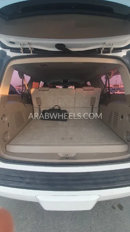 جي إم سي يوكون إكس إل 2017 for Sale in الشارقة Image-8