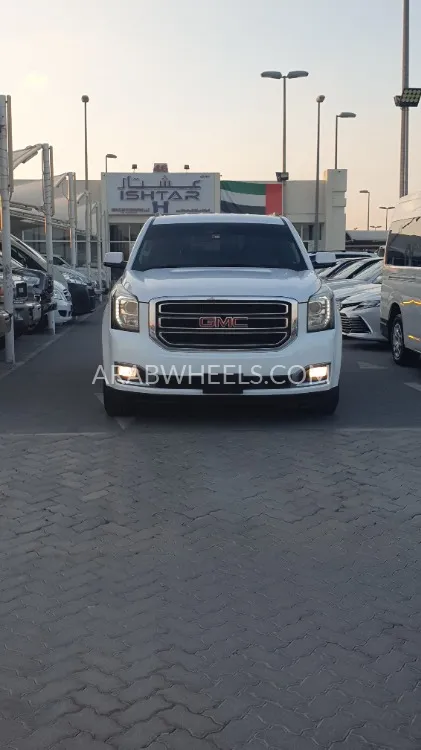جي إم سي يوكون إكس إل 2017 for Sale in الشارقة Image-11