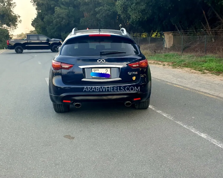 Infiniti QX70 2020 for Sale in Sharjah Image-12