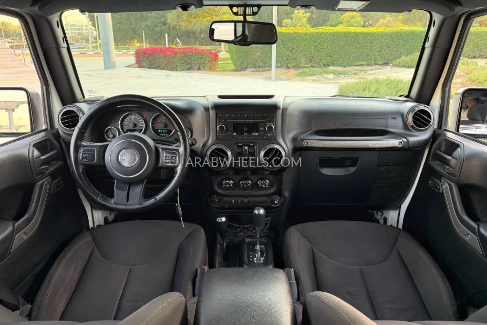 Jeep Wrangler 2018 for Sale in Dubai Image-7