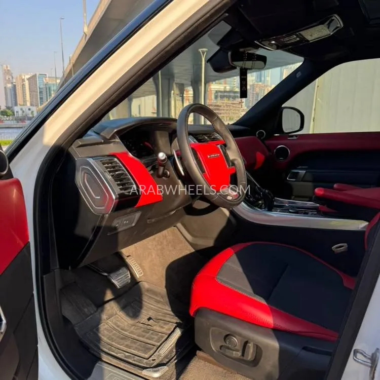 Land Rover Range Rover Sport 2021 for Sale in Dubai Image-3