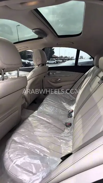 Mercedes Benz E Class 2017 for Sale in Ajman Image-10