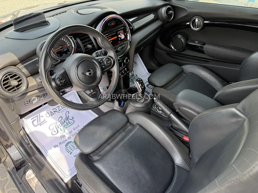 Mini Cooper 2020 for Sale in Dubai Image-10