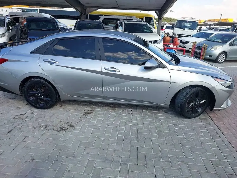 هيونداي إلنترا 2021 for Sale in الشارقة Image-12