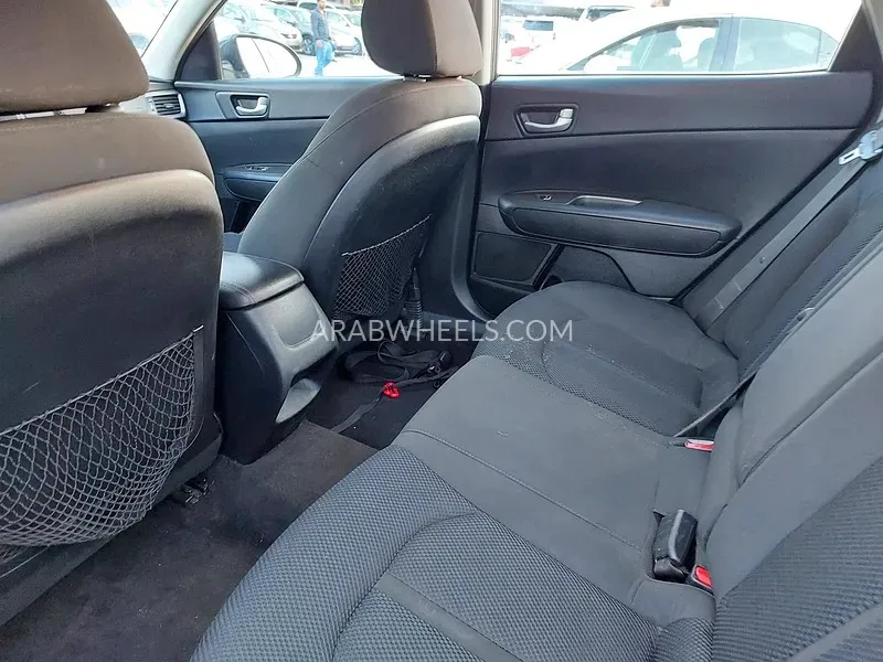 Kia Optima 2018 for Sale in Sharjah Image-11