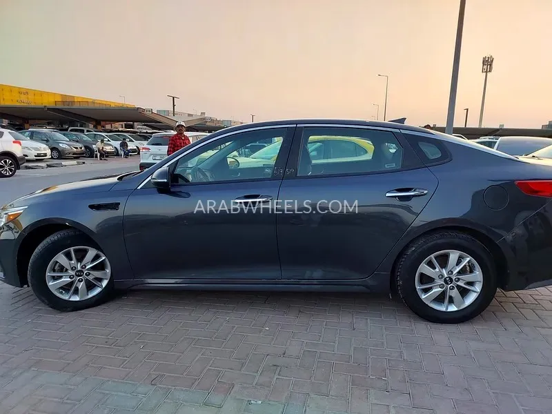 Kia Optima 2018 for Sale in Sharjah Image-18