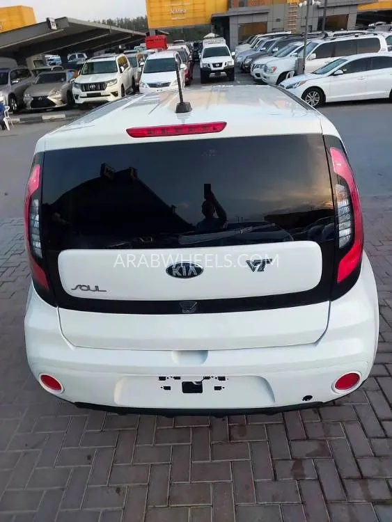 Kia Soul 2018 for Sale in Sharjah Image-16
