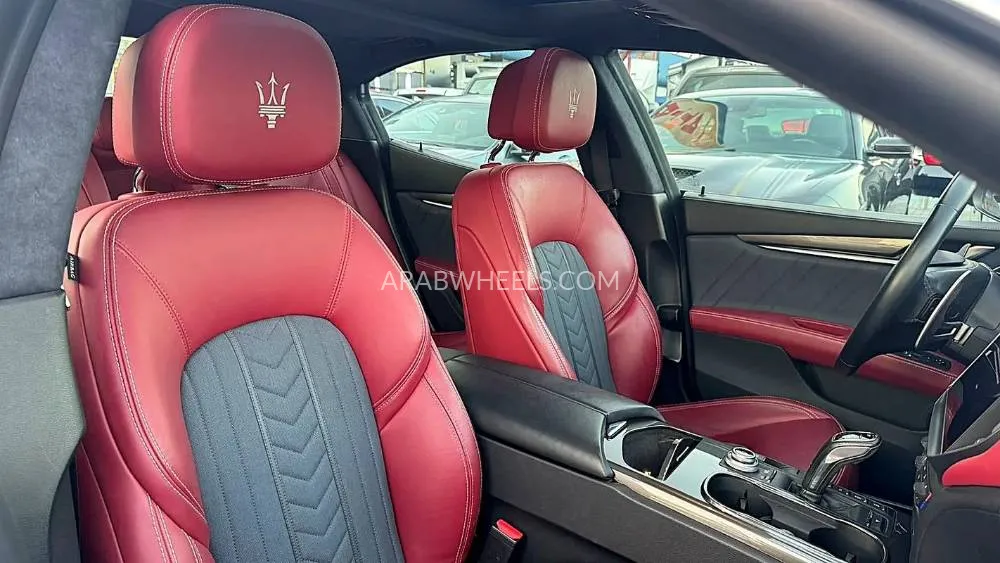 Maserati Ghibli 2021 for Sale in Dubai Image-5