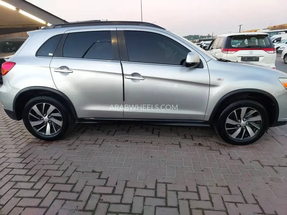 ميتسوبيشي ASX 2018 for Sale in الشارقة Image-13