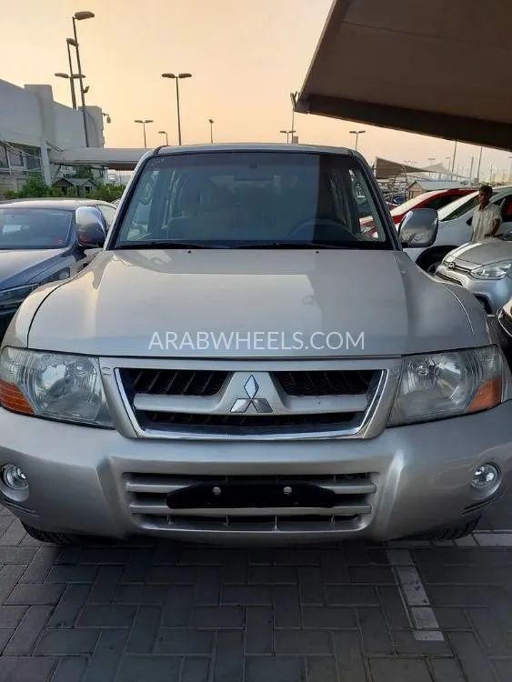 ميتسوبيشي باجيرو 2007 for Sale in الشارقة Image-10