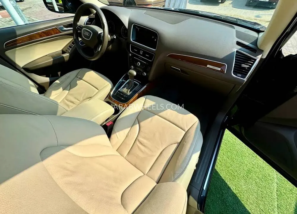 Audi Q5 2015 for Sale in Sharjah Image-17
