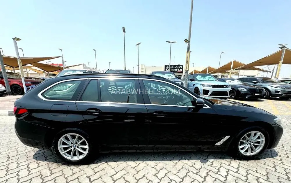 BMW 5 series 2023 for Sale in Sharjah Image-8