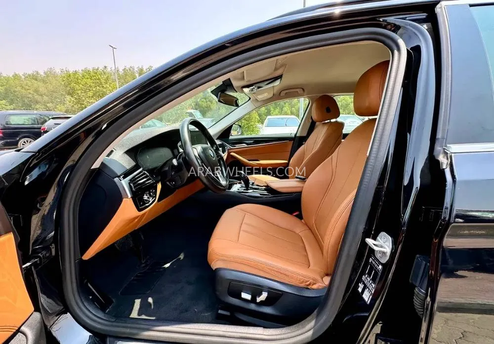 BMW 5 series 2023 for Sale in Sharjah Image-14