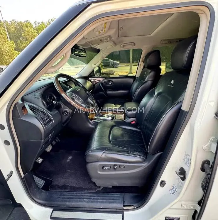 Infiniti QX56 2013 for Sale in Sharjah Image-4