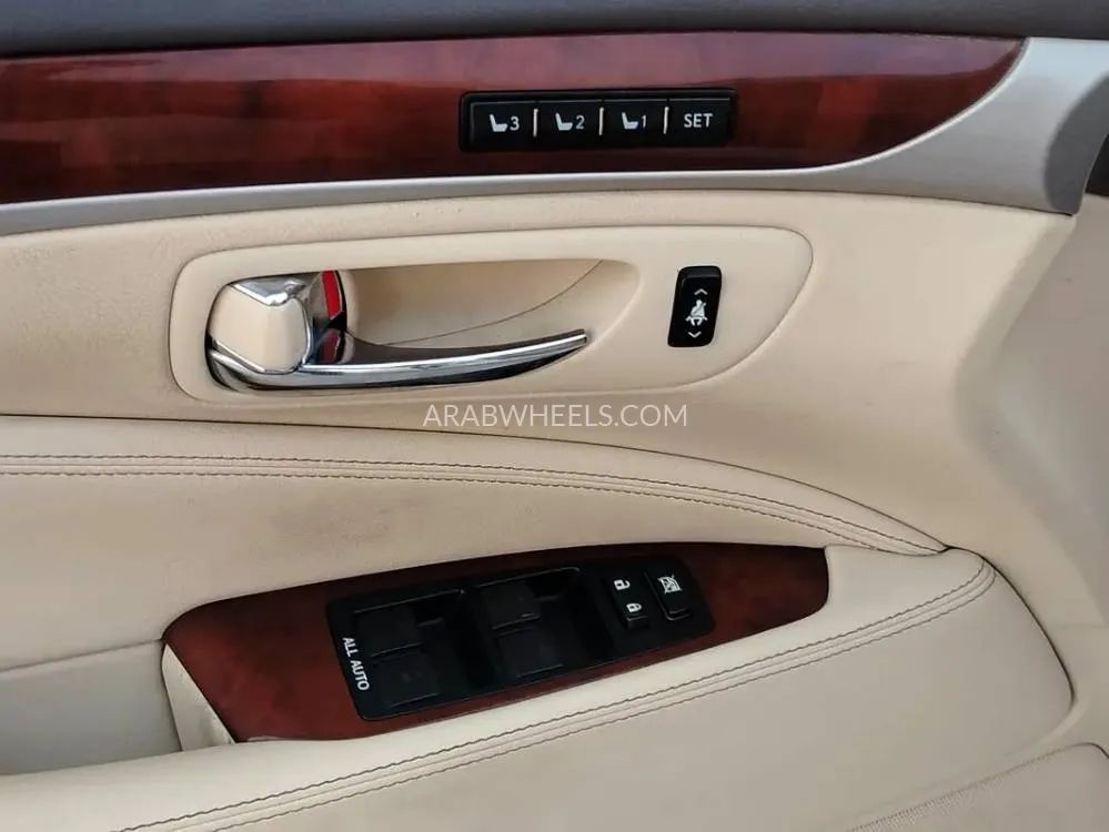 Lexus LS 2014 for Sale in Dubai Image-14