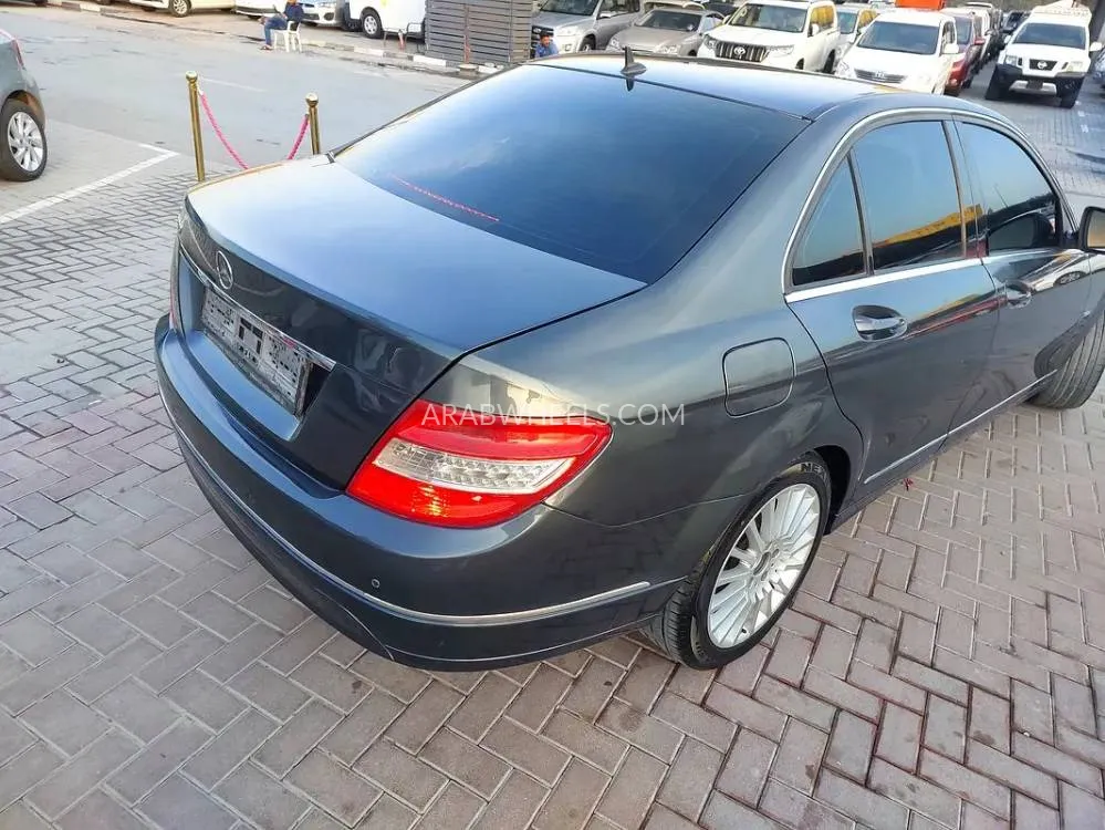Mercedes Benz C Class 2008 for Sale in Sharjah Image-7