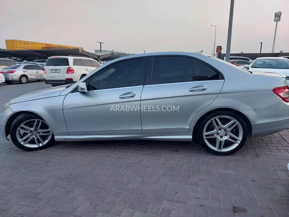 مرسيدس بنز كلاس C 2011 for Sale in الشارقة Image-14