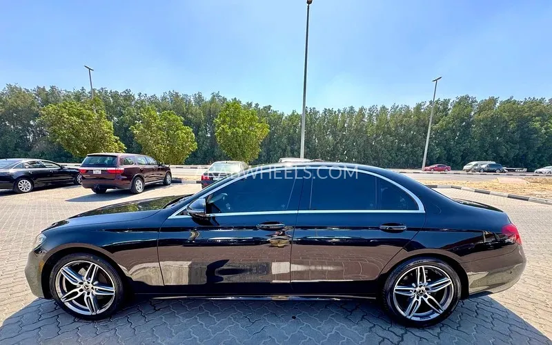 مرسيدس بنز كلاس E 2019 for Sale in الشارقة Image-17