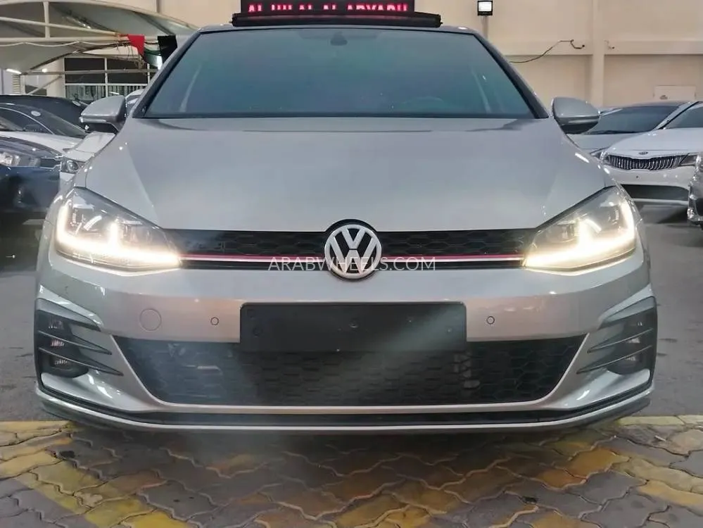 Volkswagen Golf GTI 2018 for Sale in Dubai Image-2