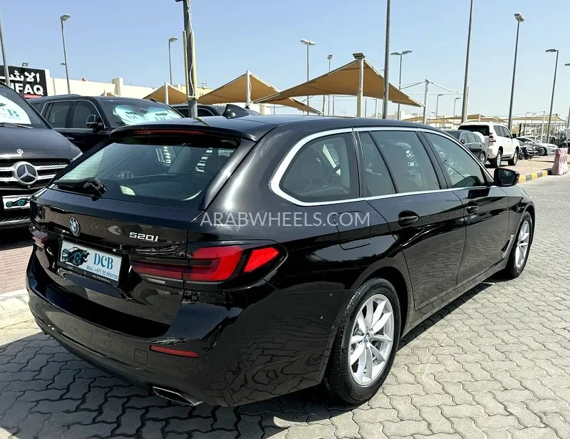 BMW 5 series 2022 for Sale in Sharjah Image-10