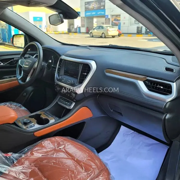 جي إم سي اكاديا 2022 for Sale in الشارقة Image-6