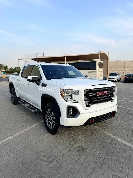 GMC Sierra 2019 for Sale in Sharjah Image-10