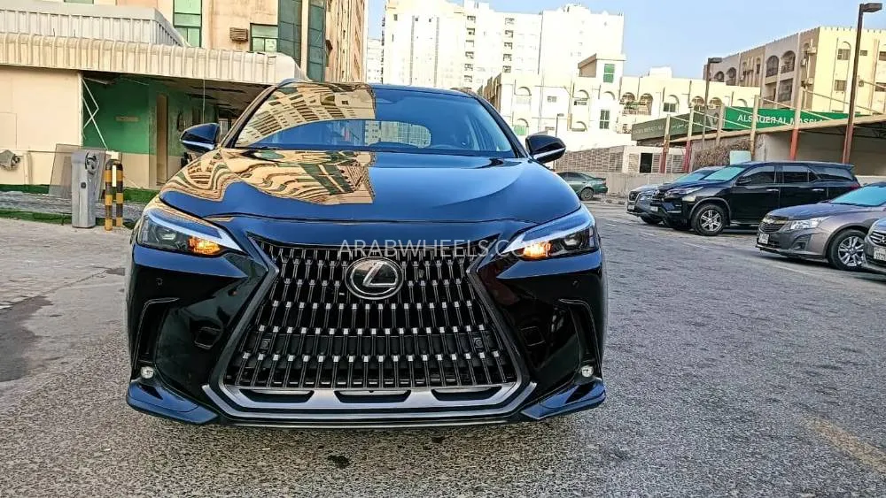 لكزس NX 2022 for Sale in الشارقة Image-7