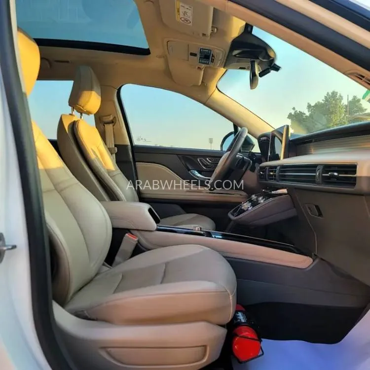 Lincoln Corsair 2022 for Sale in Sharjah Image-3