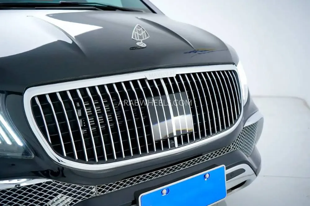 مرسيدس بنز كلاس V 2023 for Sale in الشارقة Image-16