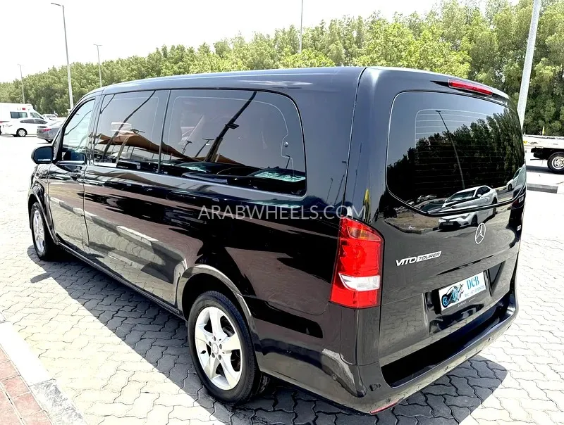 Mercedes Benz Vito 2017 for Sale in Sharjah Image-20