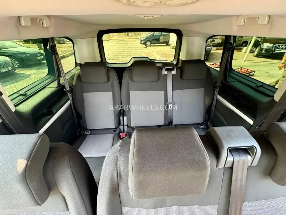 Opel Zafira 2022 for Sale in Sharjah Image-3