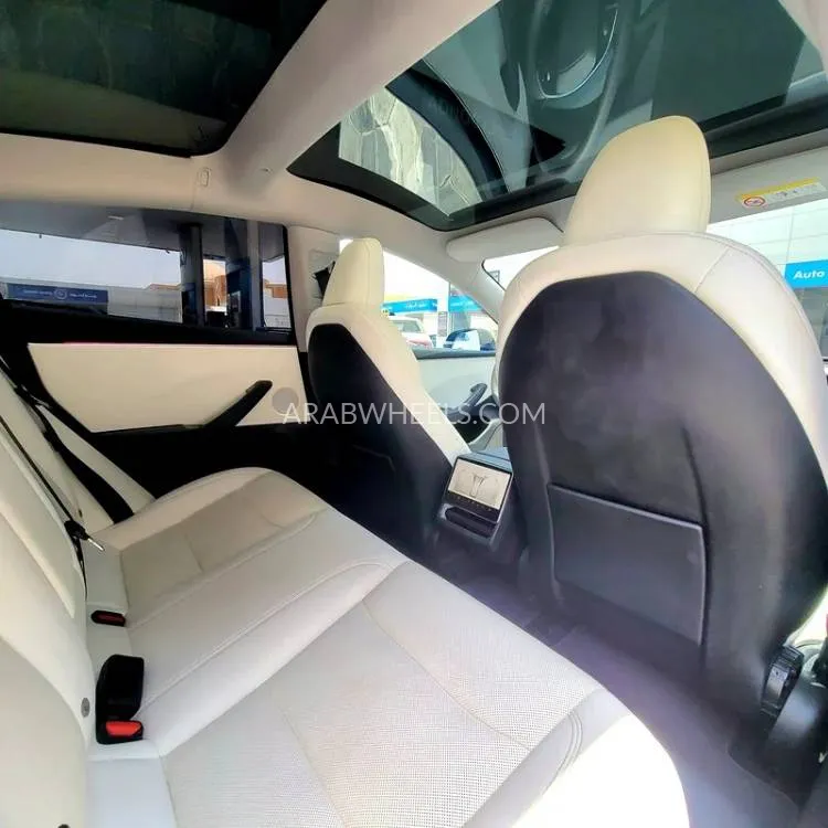 تسلا موديل 3 2024 for Sale in الشارقة Image-5