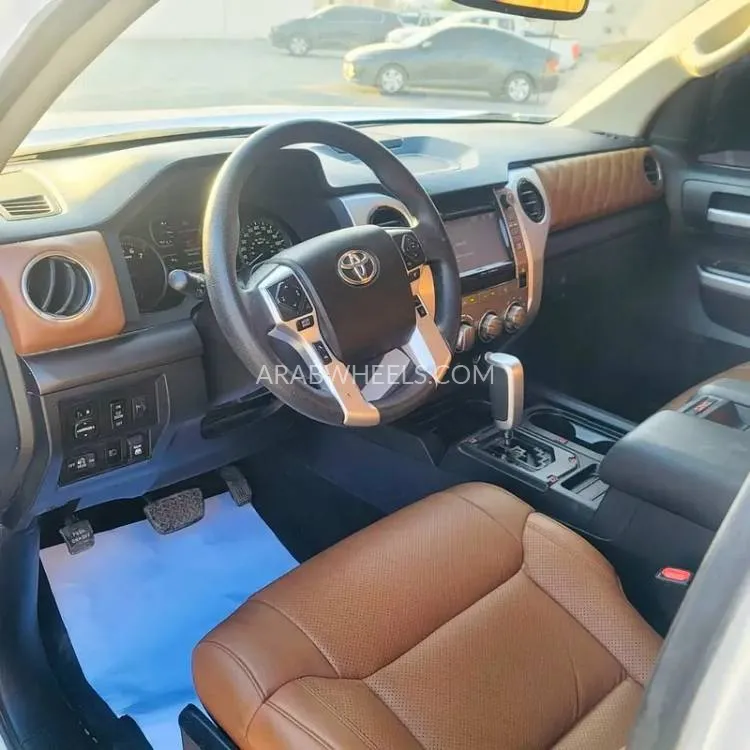 Toyota Tundra 2019 for Sale in Sharjah Image-5