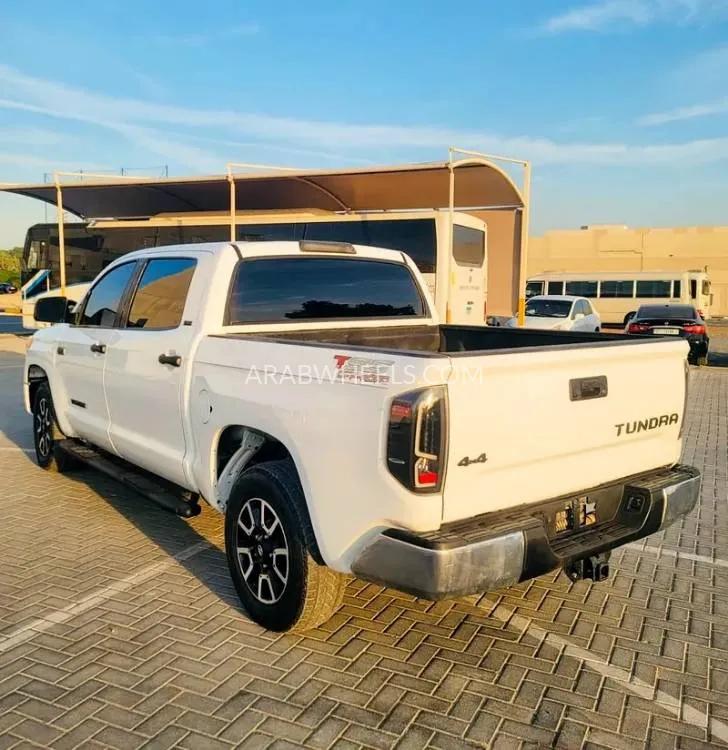 Toyota Tundra 2019 for Sale in Sharjah Image-8