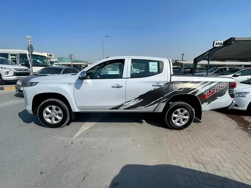 Mitsubishi L200 2.4L Double Cab GLS (4WD) 2019