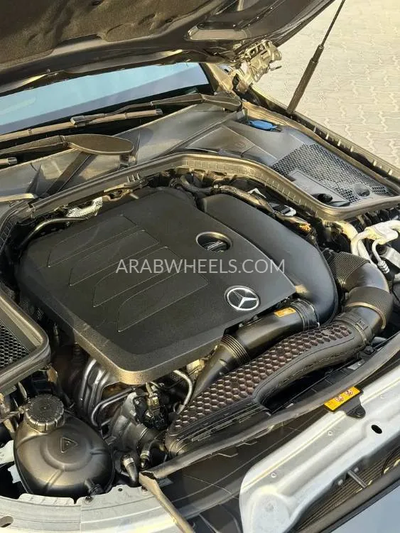مرسيدس بنز كلاس C 2019 for Sale in أبو ظبي Image-9