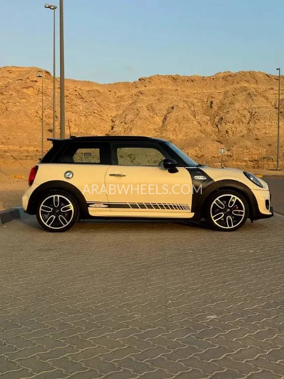 ميني كوبر 2020 for Sale in أبو ظبي Image-17