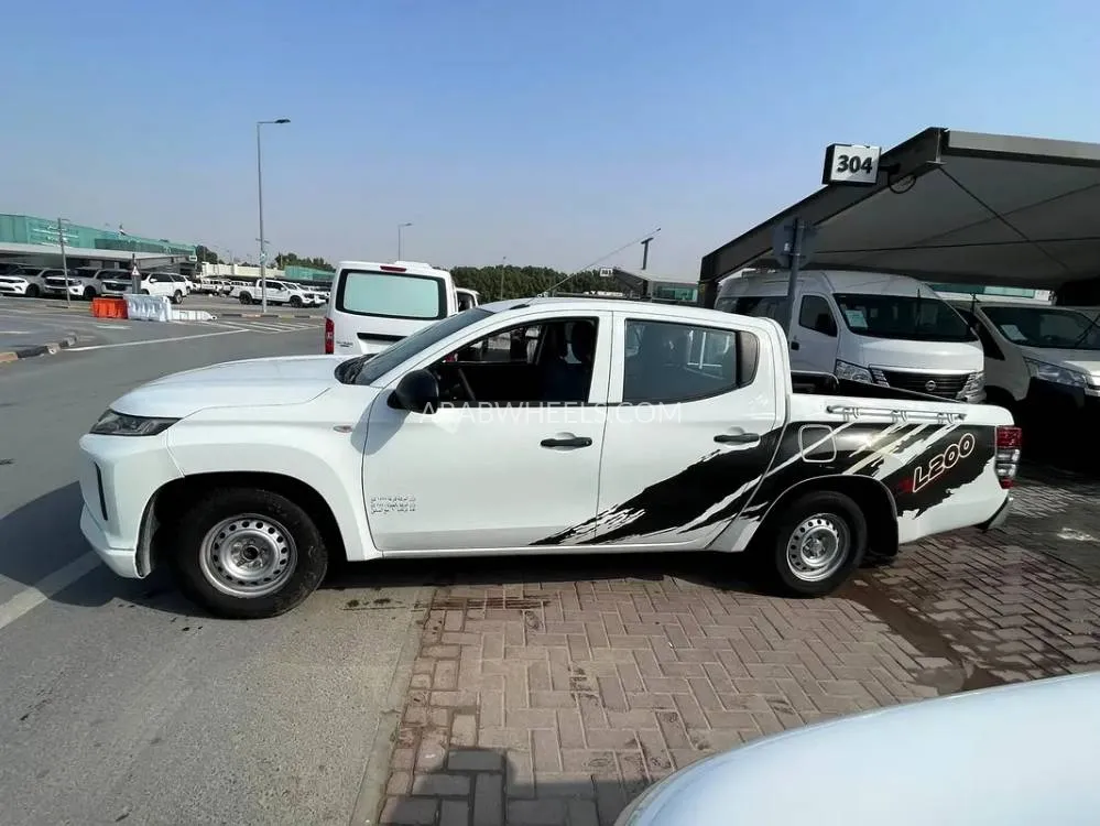 Mitsubishi L200 2021 for Sale in Sharjah Image-9