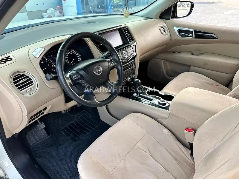 Nissan Pathfinder 2018 for Sale in Abu Dhabi Image-13