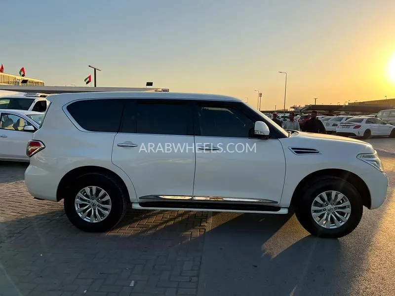Nissan Patrol 2019 for Sale in Sharjah Image-14