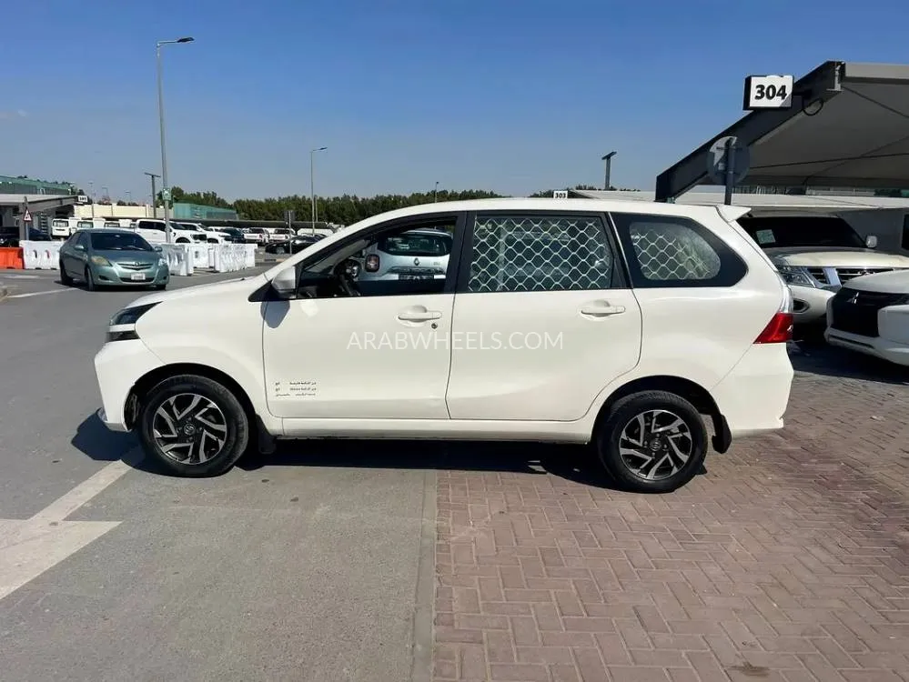 Toyota Avanza 2020 for Sale in Sharjah Image-10
