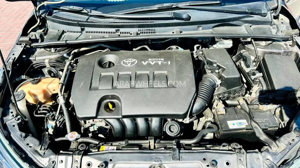 Toyota Corolla 2018 for Sale in Sharjah Image-4