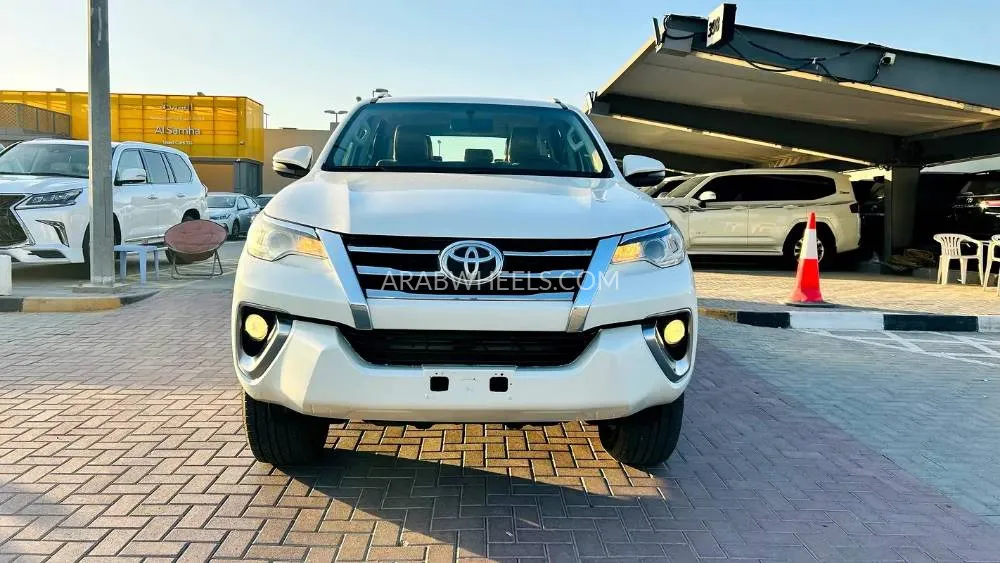 Toyota Fortuner 2019 for Sale in Sharjah Image-9