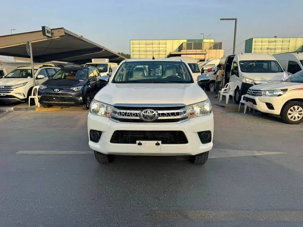 Toyota Hilux 2020 for Sale in Sharjah Image-7