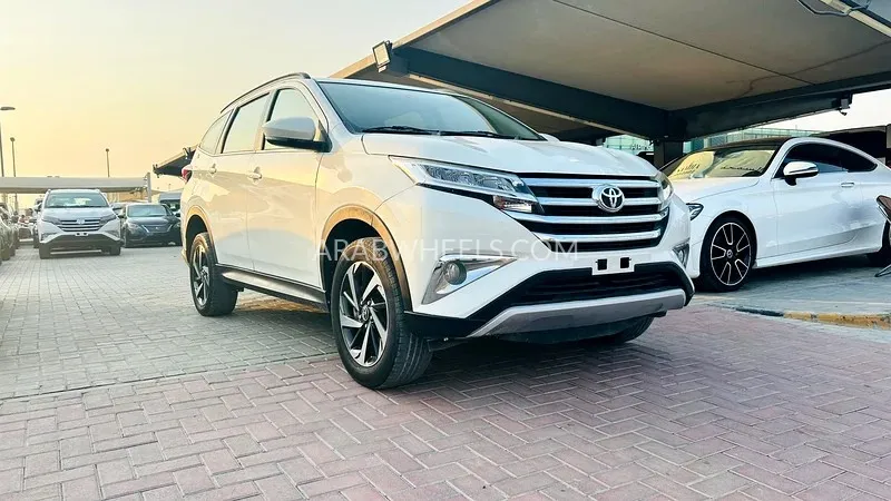 Toyota Rush 2019 for Sale in Sharjah Image-2