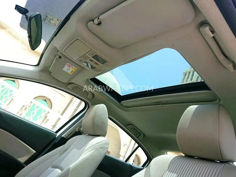 Mazda 3 2016 for Sale in Ajman Image-2