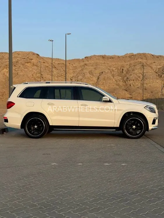 Mercedes Benz GL Class 2016 for Sale in Abu Dhabi Image-12
