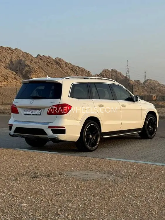 Mercedes Benz GL Class 2016 for Sale in Abu Dhabi Image-17