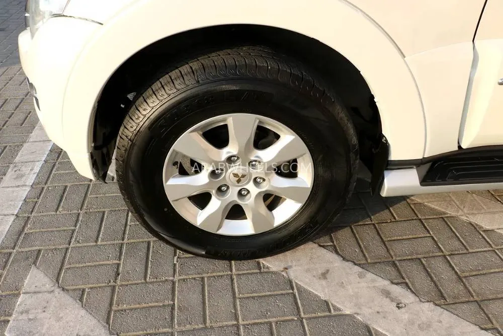 ميتسوبيشي باجيرو 2019 for Sale in أبو ظبي Image-17