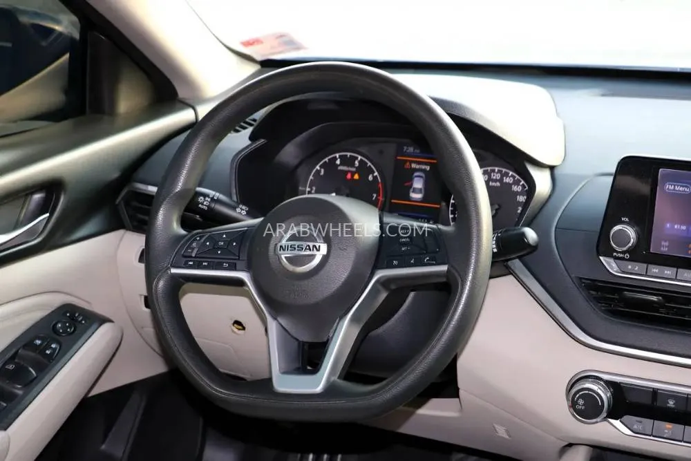 Nissan Altima 2019 for Sale in Abu Dhabi Image-10